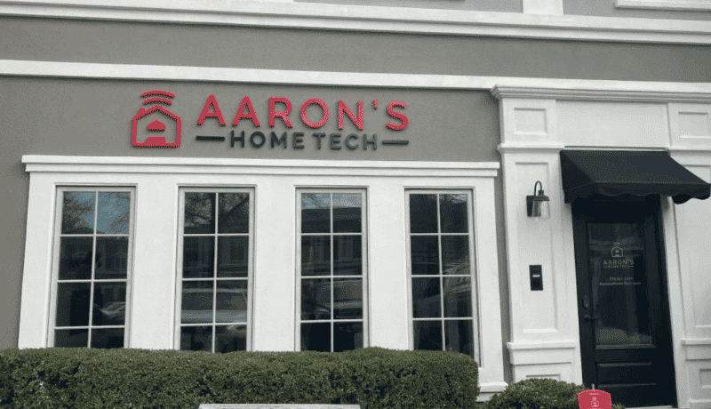 Aaron's Home Tech Office